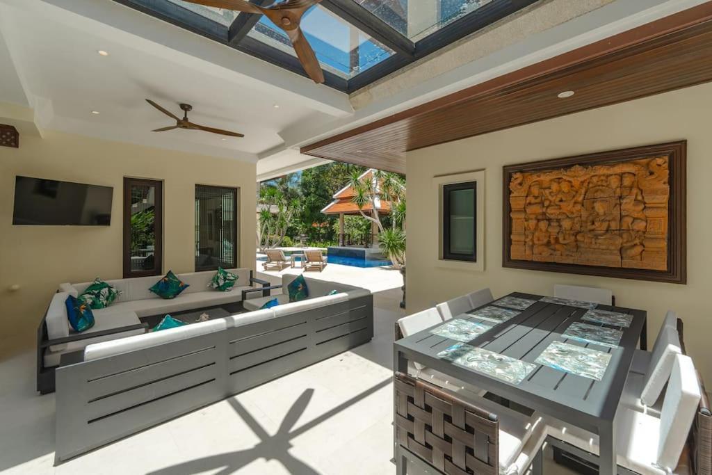 Naiharn 4br Private Pool Close To * Phuket