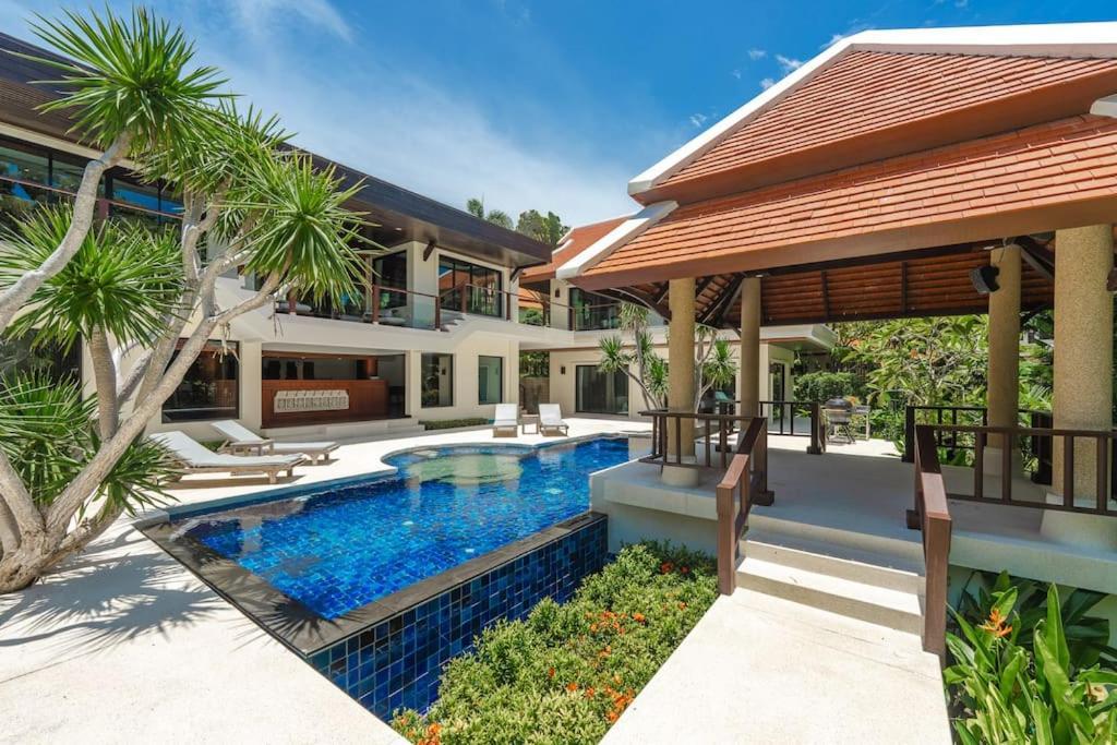 Villa Naiharn 4br Private Pool Close To Phuket