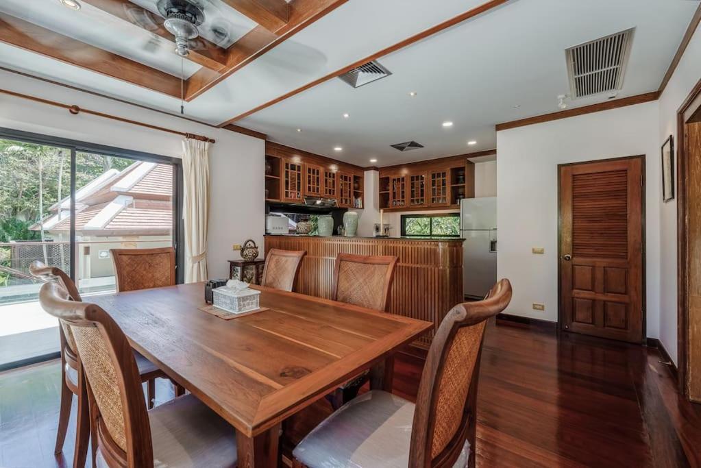 Naiharn 4br Private Pool Close To Villa Phuket